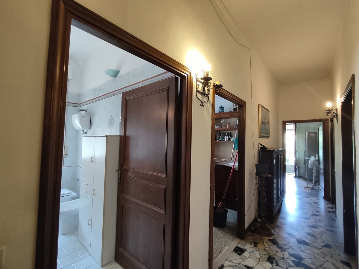 Monolocale arredato in affitto a Siena