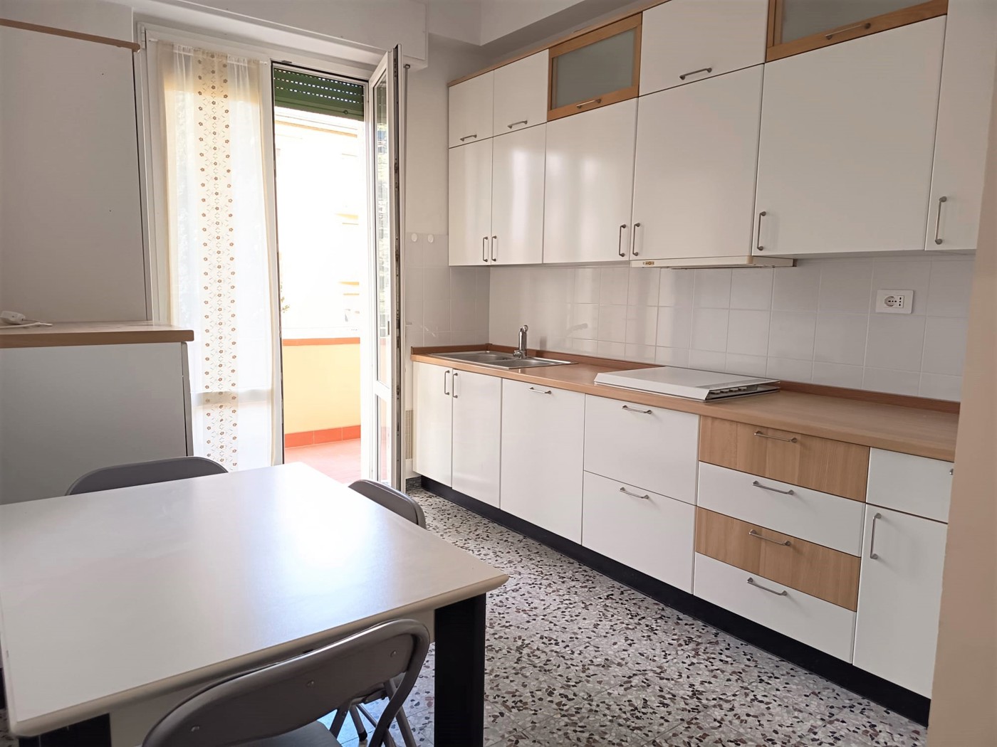 Quadrilocale arredato in affitto a Siena