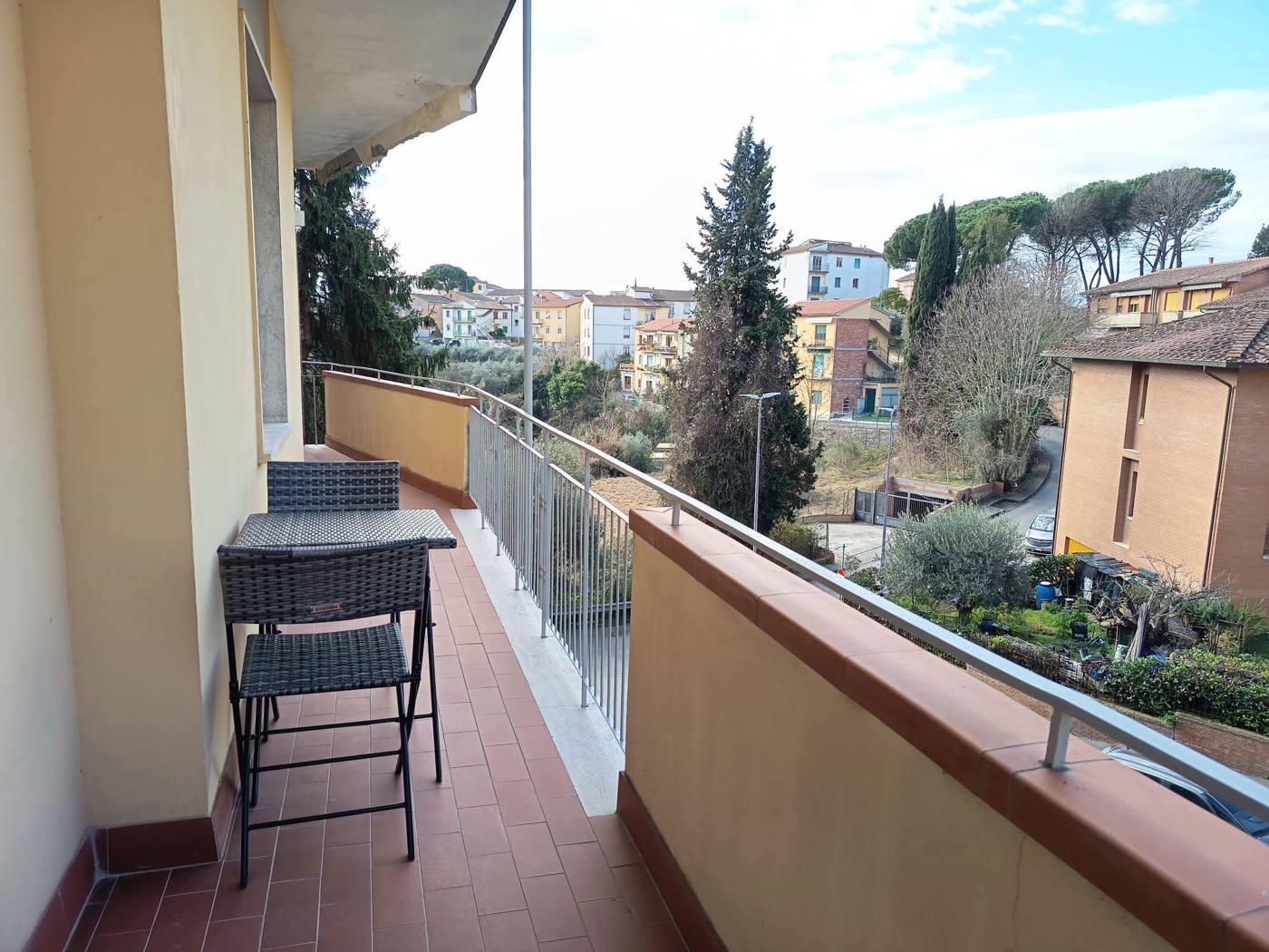 Quadrilocale arredato in affitto a Siena