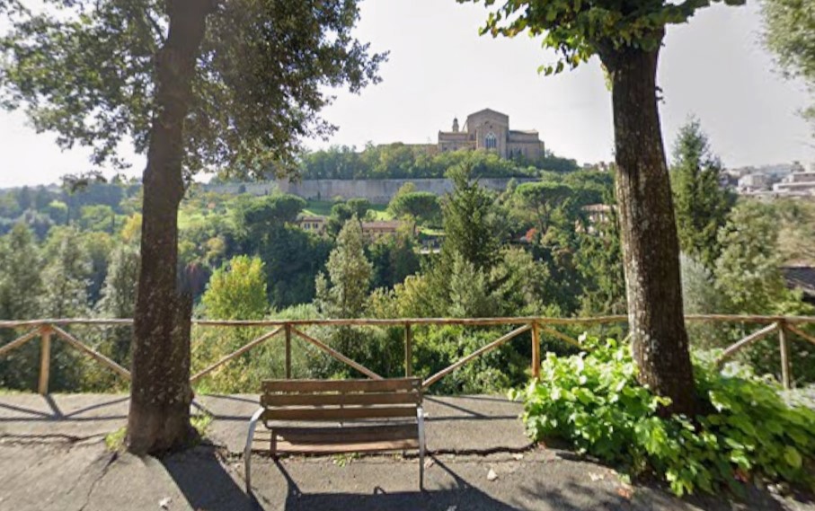 Trilocale in vendita a Siena