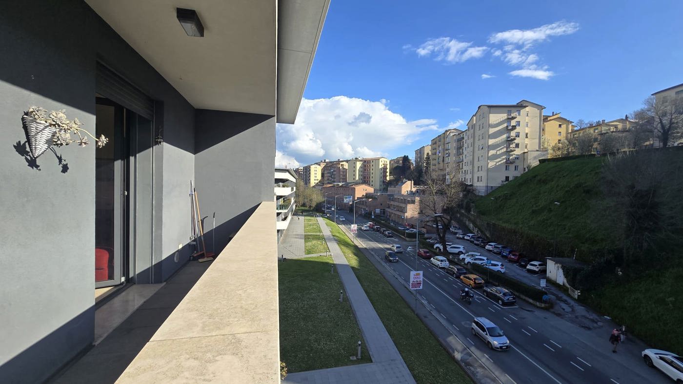 Trilocale nuovo a Siena