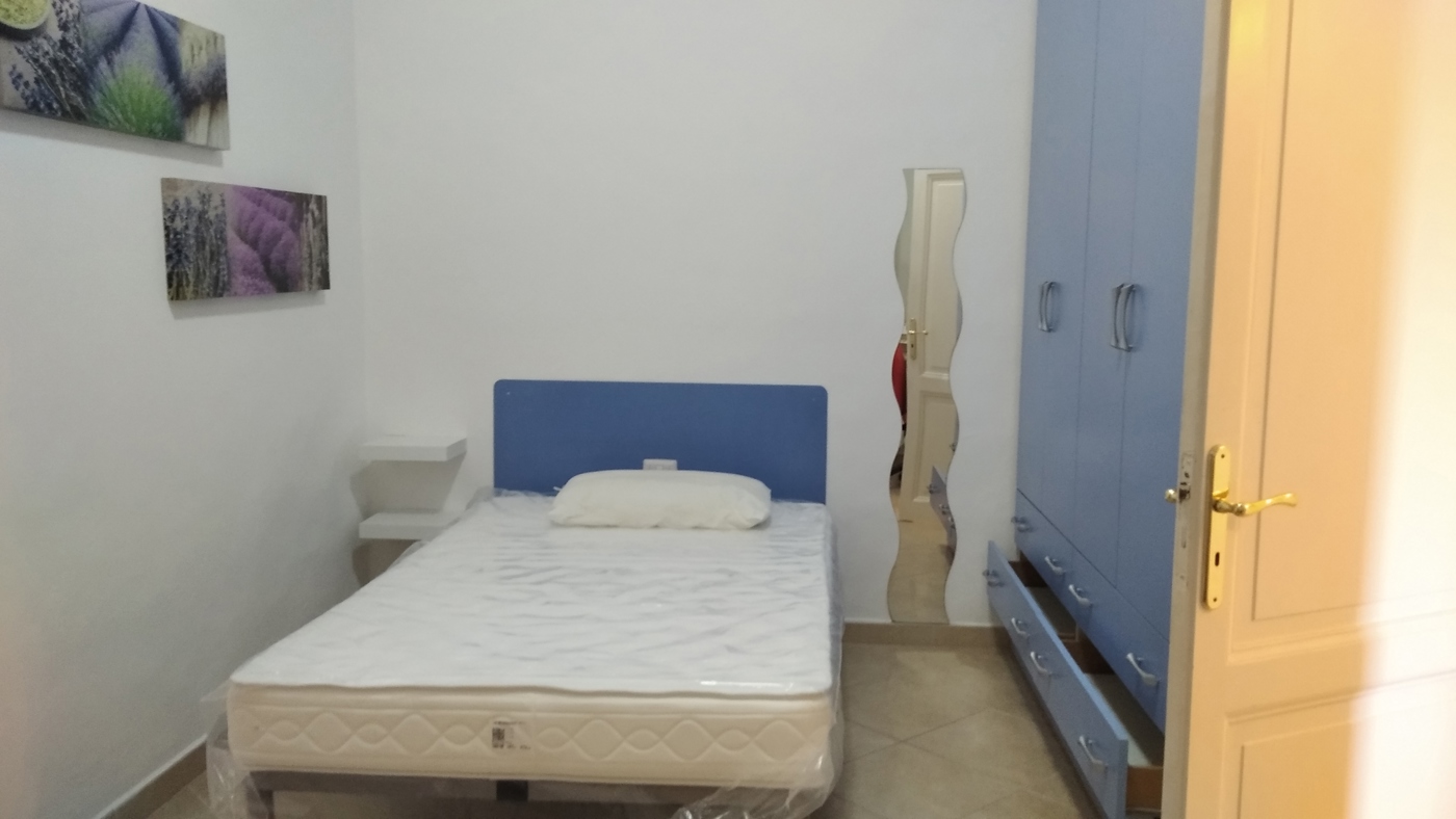 Monolocale arredato in affitto a Siena