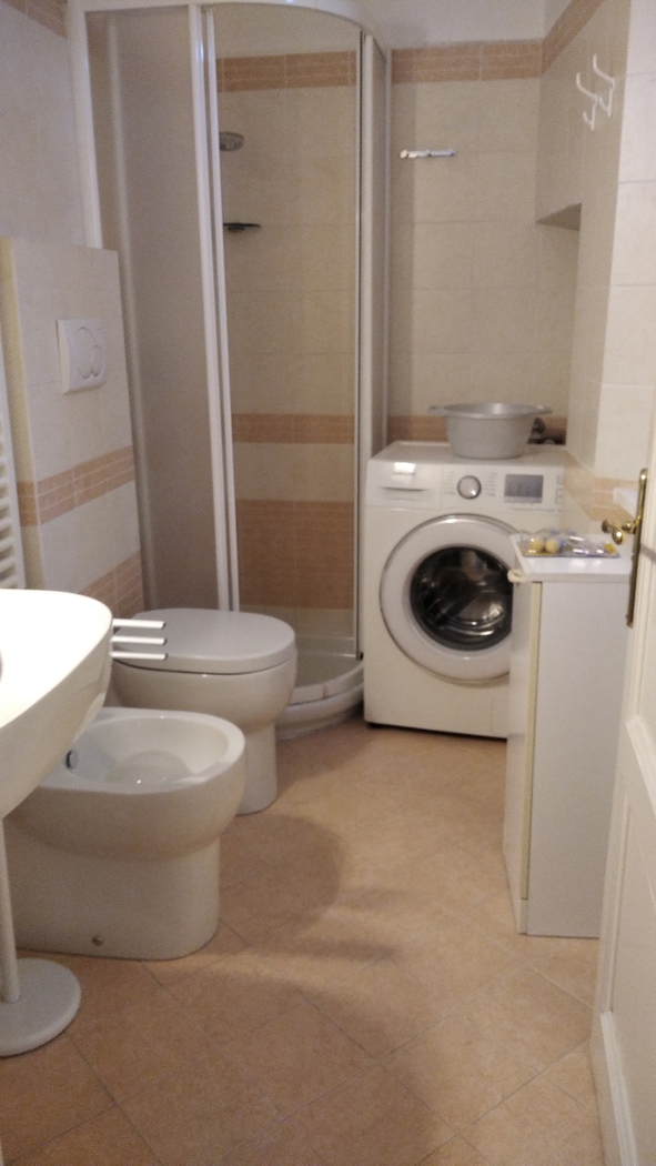 Monolocale arredato in affitto a Siena