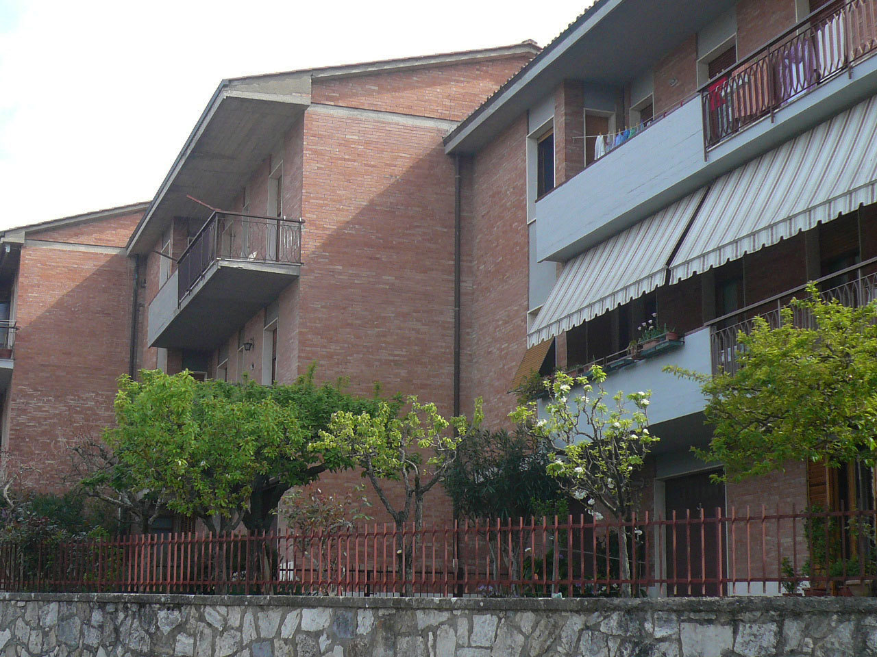 Monolocale arredato in affitto a Siena