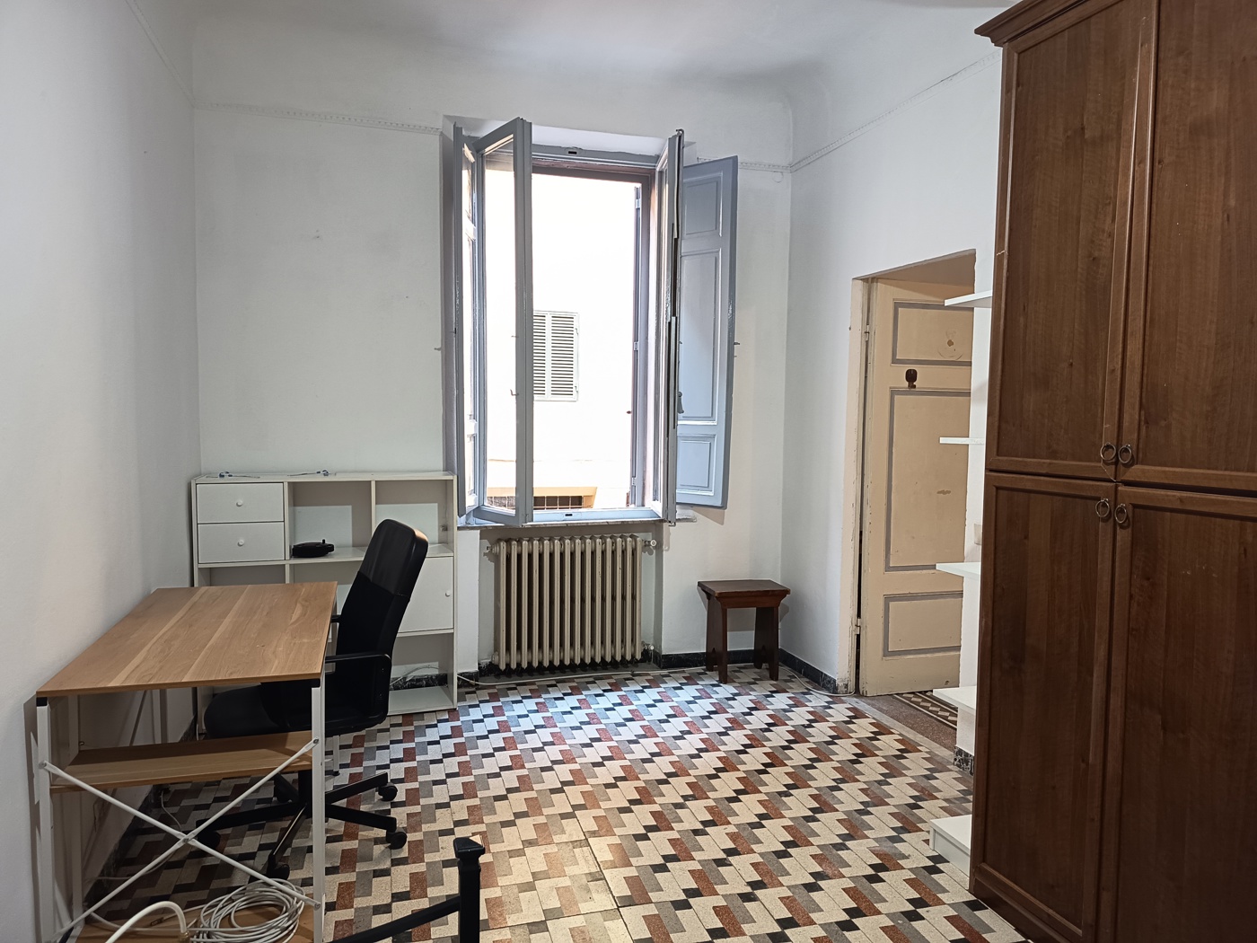 Quadrilocale arredato in affitto a Siena