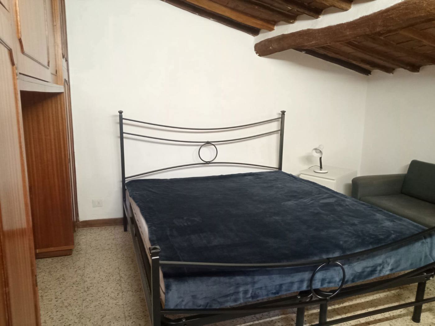 Trilocale arredato in affitto a Siena
