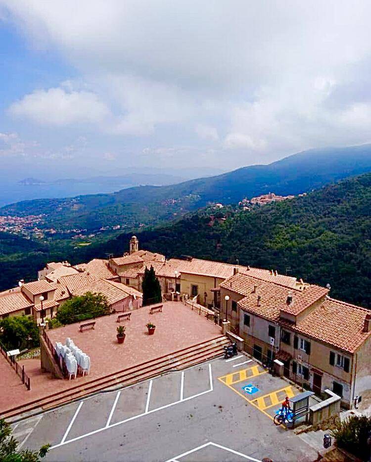 Appartamento in vendita a Marciana