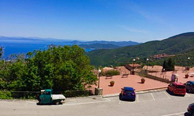 Appartamento in vendita a Marciana