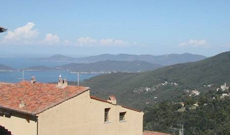 Appartamento in vendita a Marciana