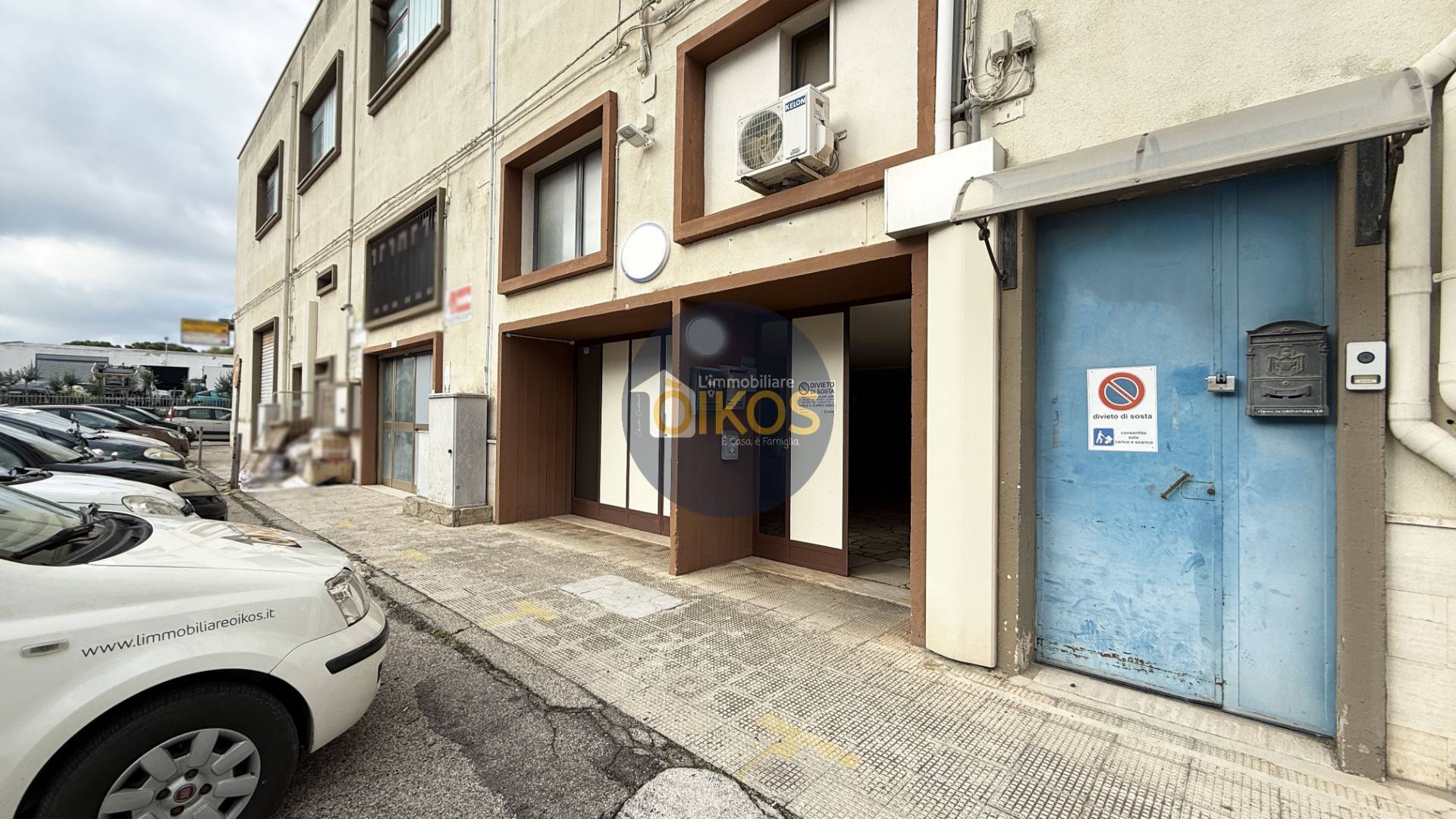 Locale commerciale in vendita a Castellana Grotte