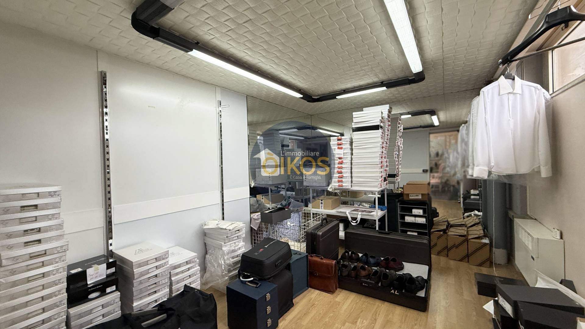 Locale commerciale in vendita a Castellana Grotte