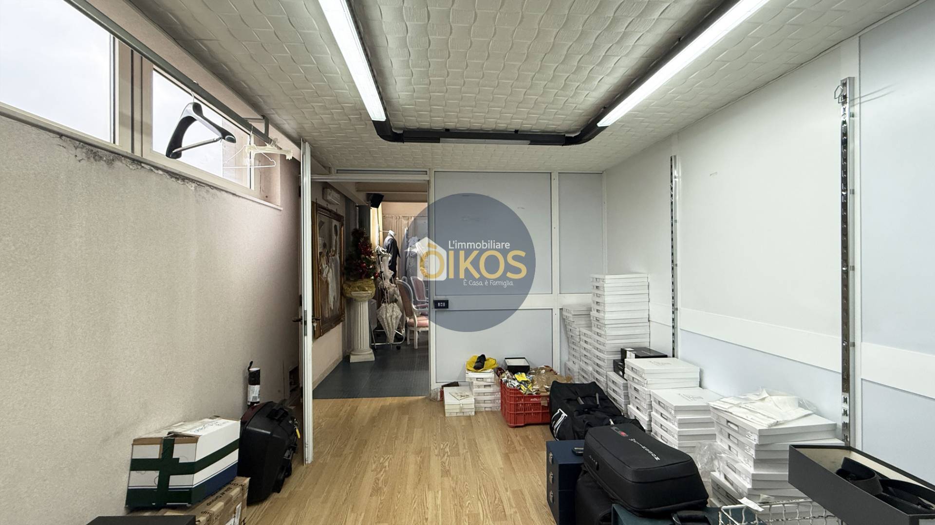 Locale commerciale in vendita a Castellana Grotte