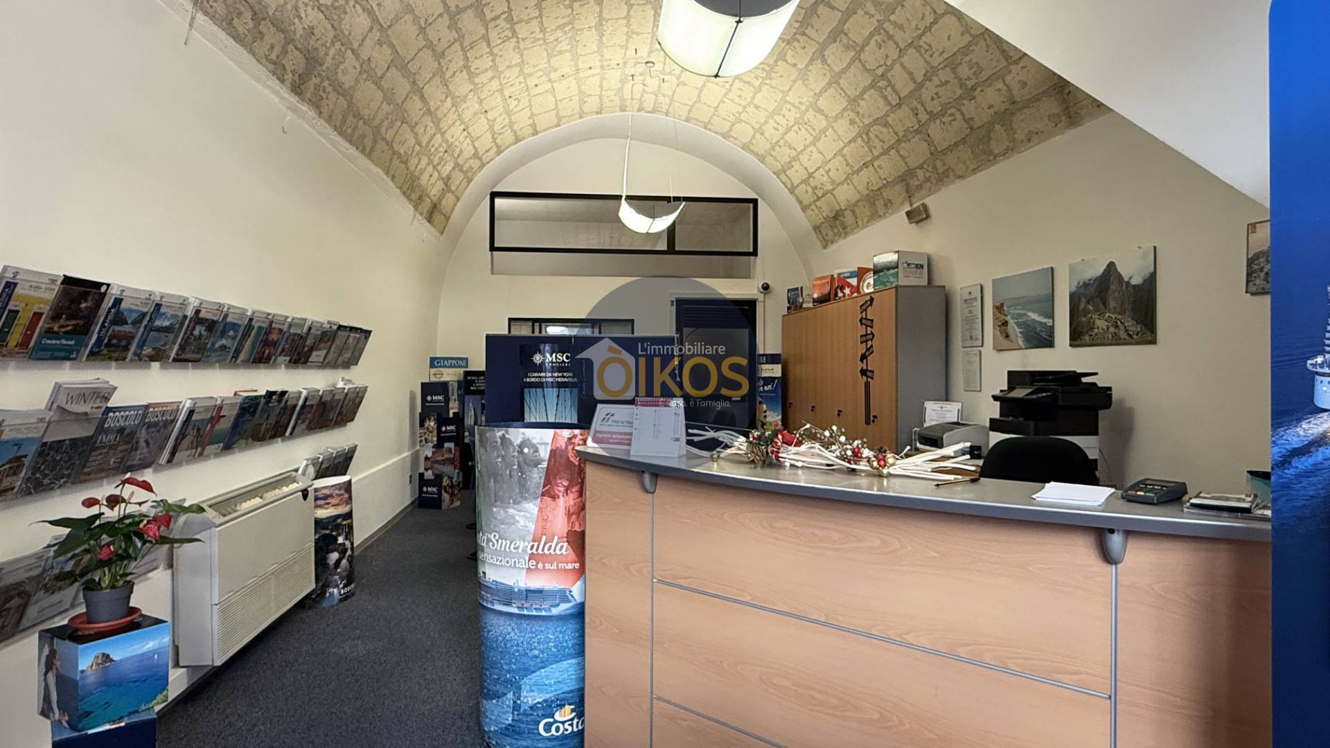 Locale commerciale in vendita a Acquaviva delle Fonti