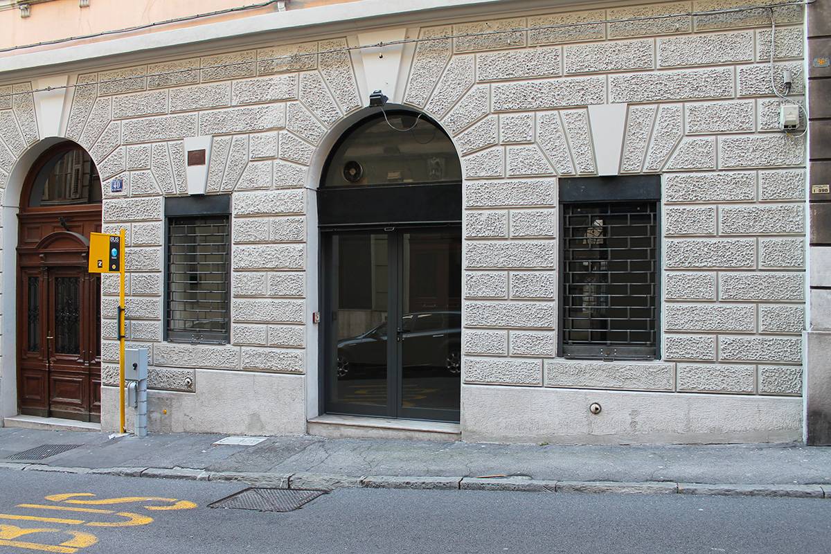 Locale commerciale in affitto, Trieste centro
