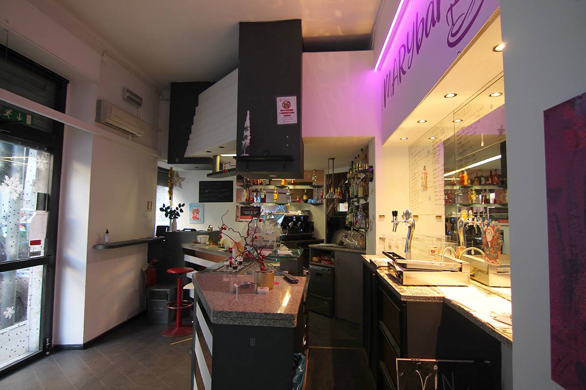 Locale commerciale in vendita a Trieste, Centro