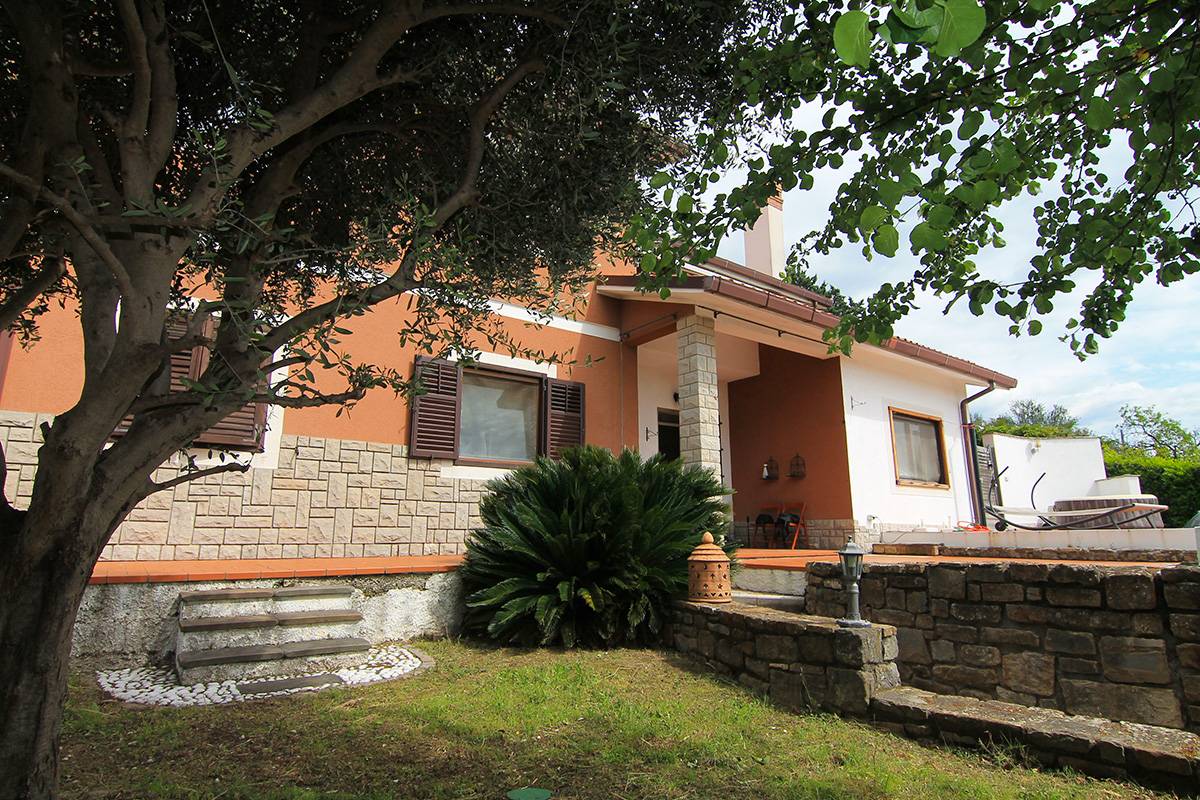 Porzione di bifamiliare in vendita a Muggia