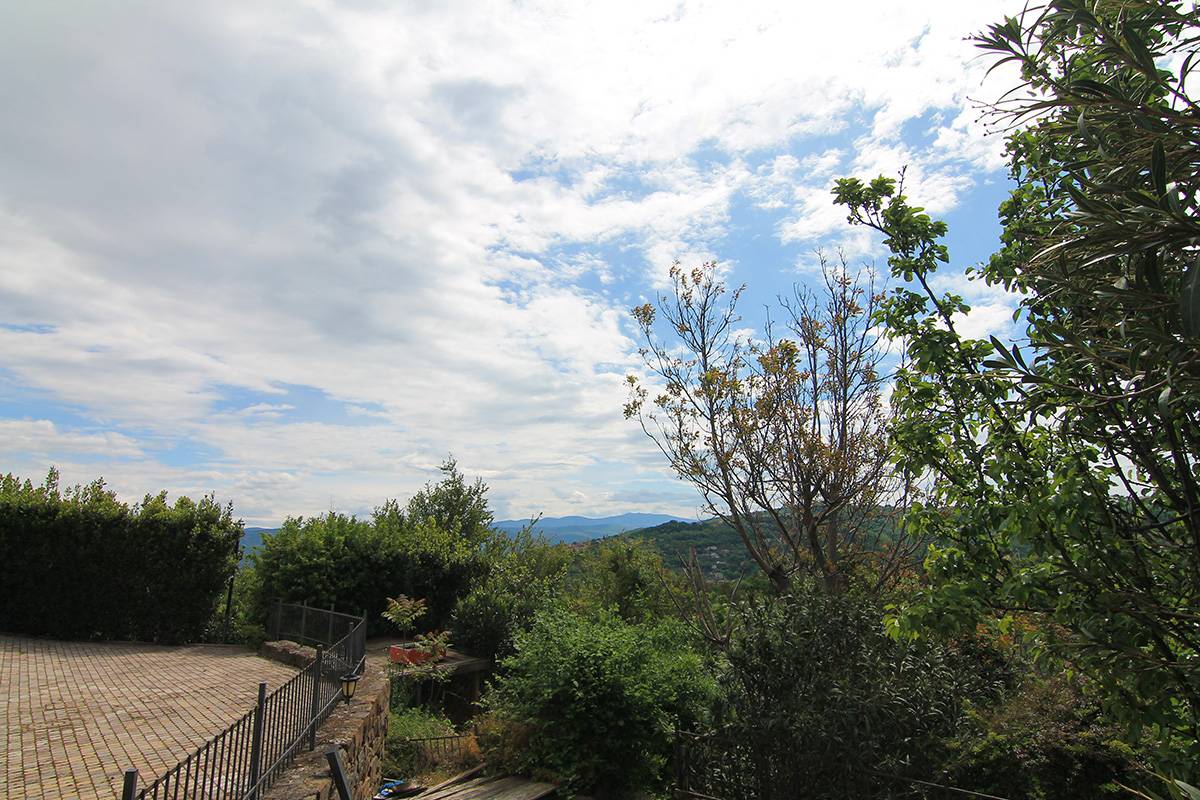 Porzione di bifamiliare in vendita a Muggia