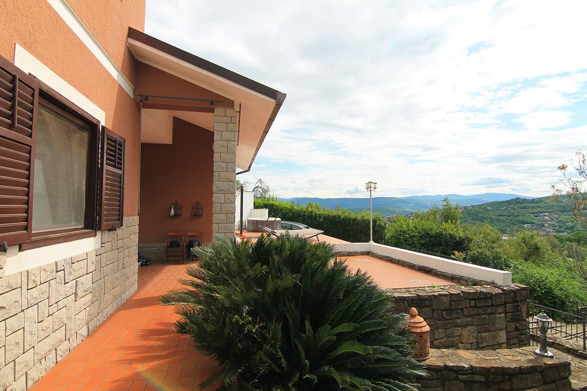 Porzione di bifamiliare in vendita a Muggia