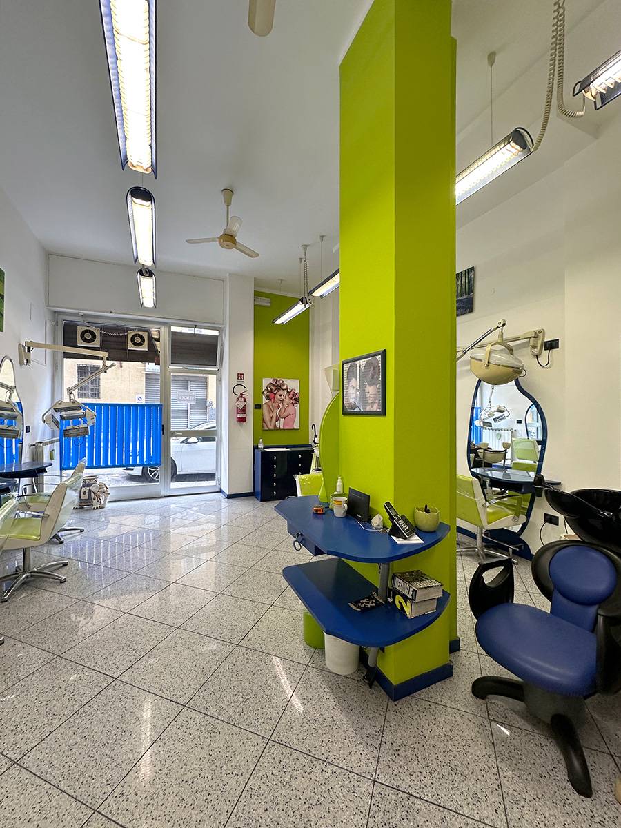 Locale commerciale in affitto a Trieste, Semicentro