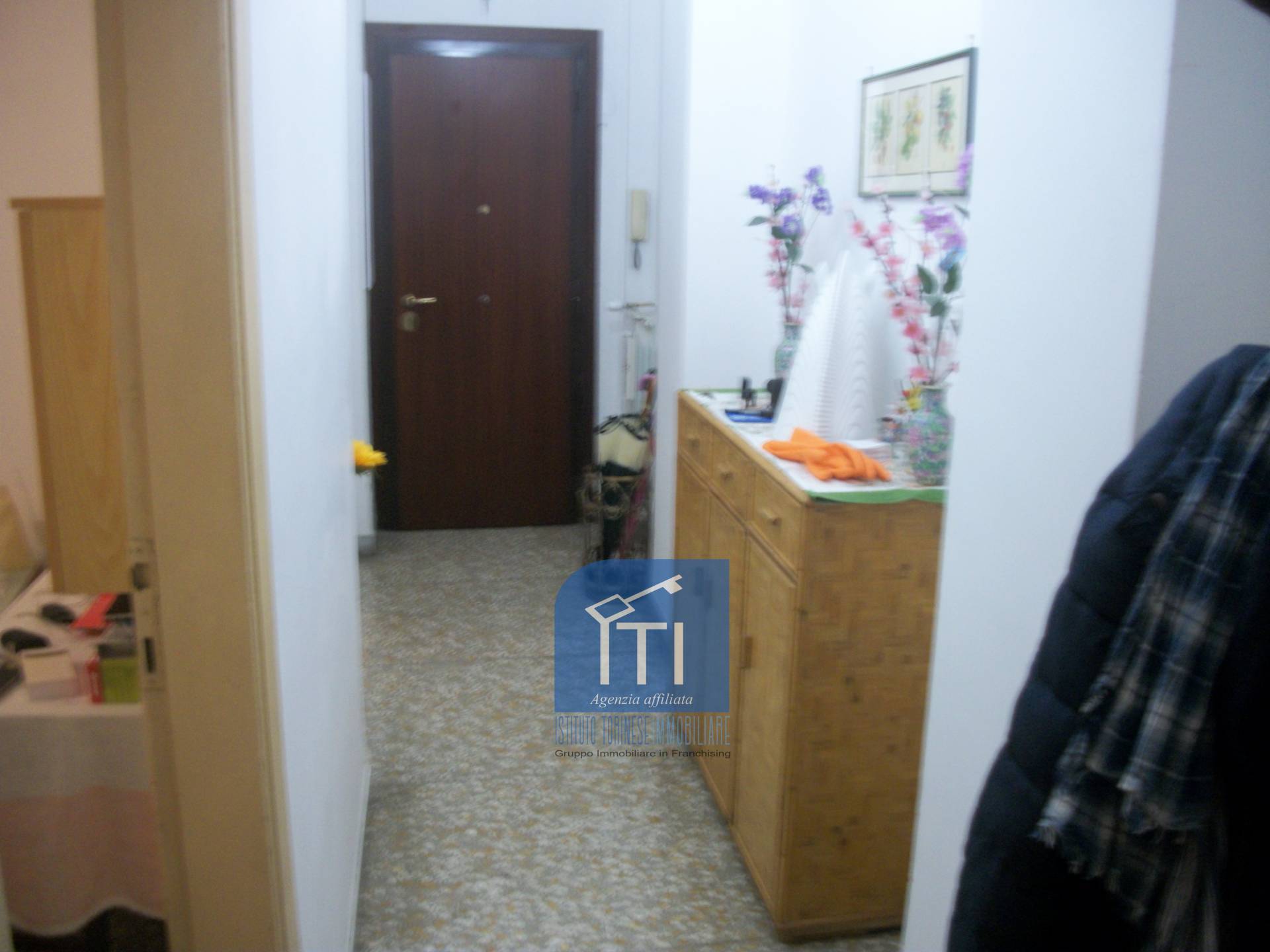 CAMERE (SOLO AFFITTO) in affitto a Roma, Eur/Laurentino/Montagnola/Fonte Meravigliosa