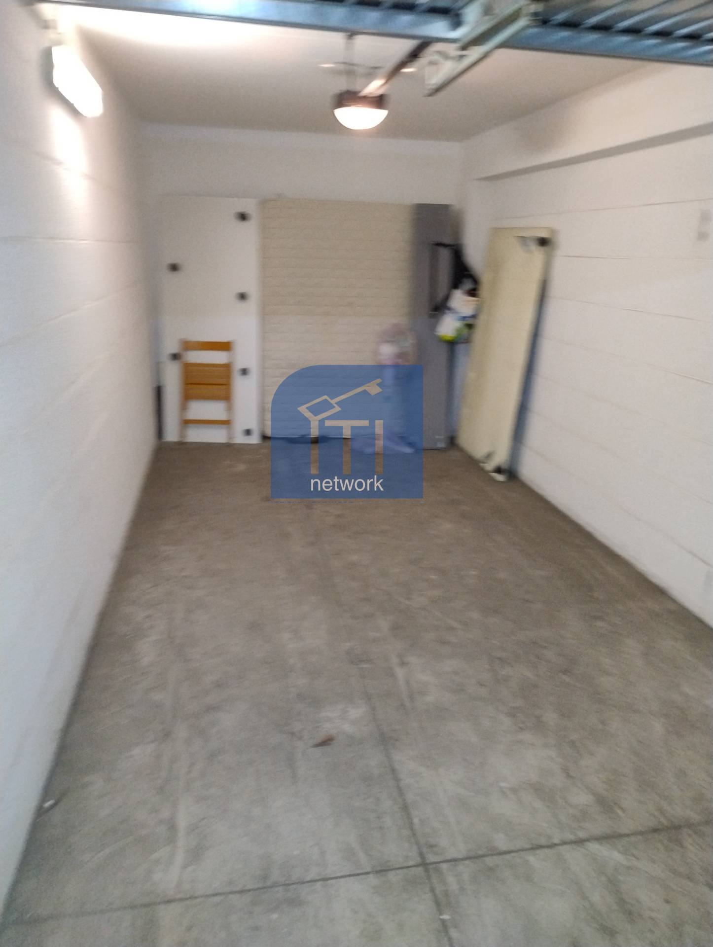 GARAGE/BOX in vendita a Roma, Ardeatino/Colombo/Garbatella