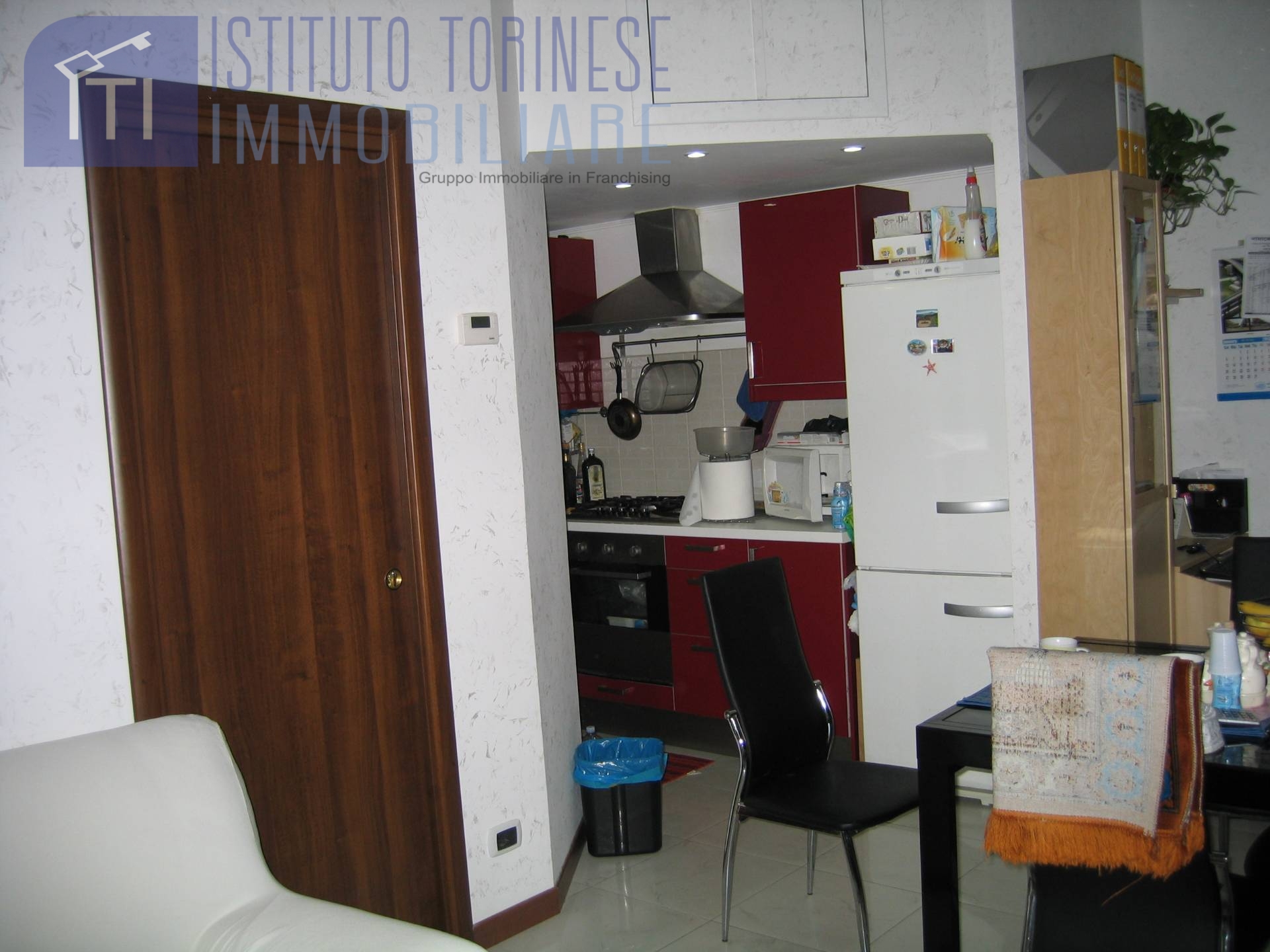 TRILOCALE in vendita a Roma, Ardeatino/Colombo/Garbatella