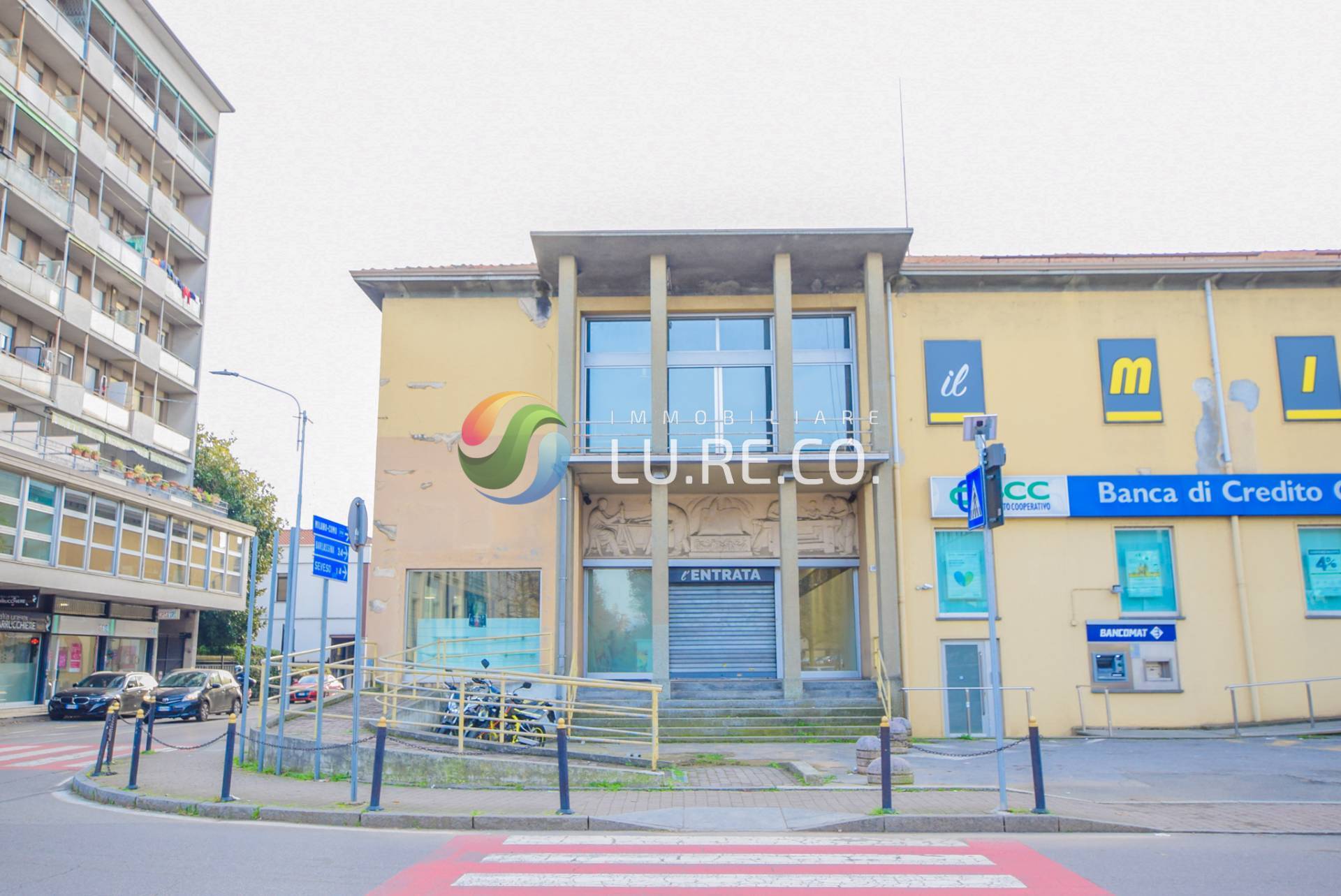 Locale commerciale in vendita a Meda