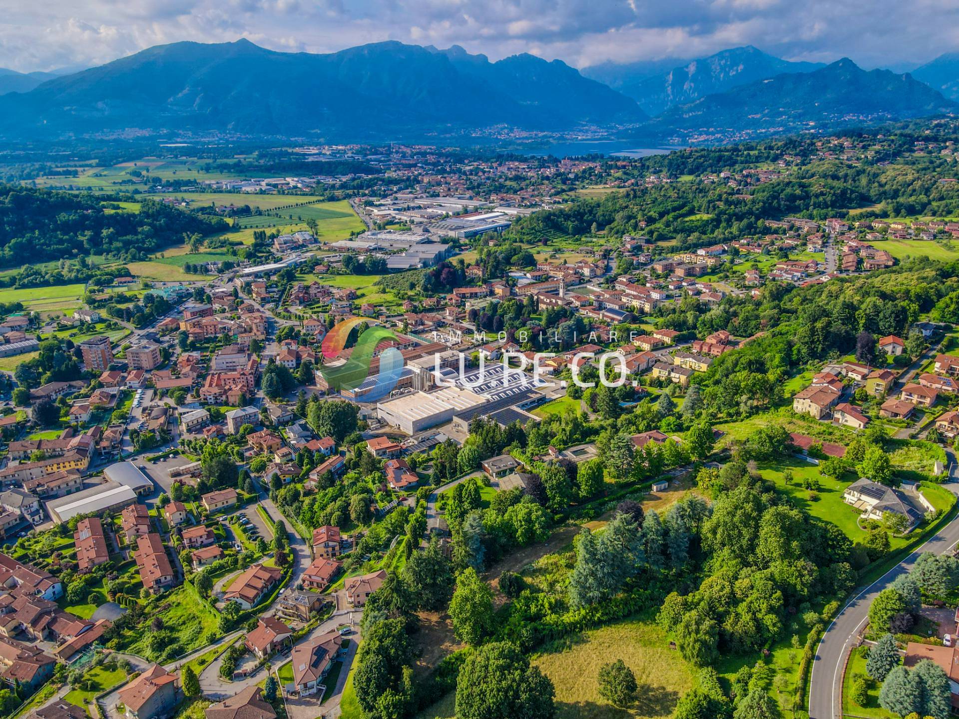 Terreno edificabile in vendita a Castello di Brianza