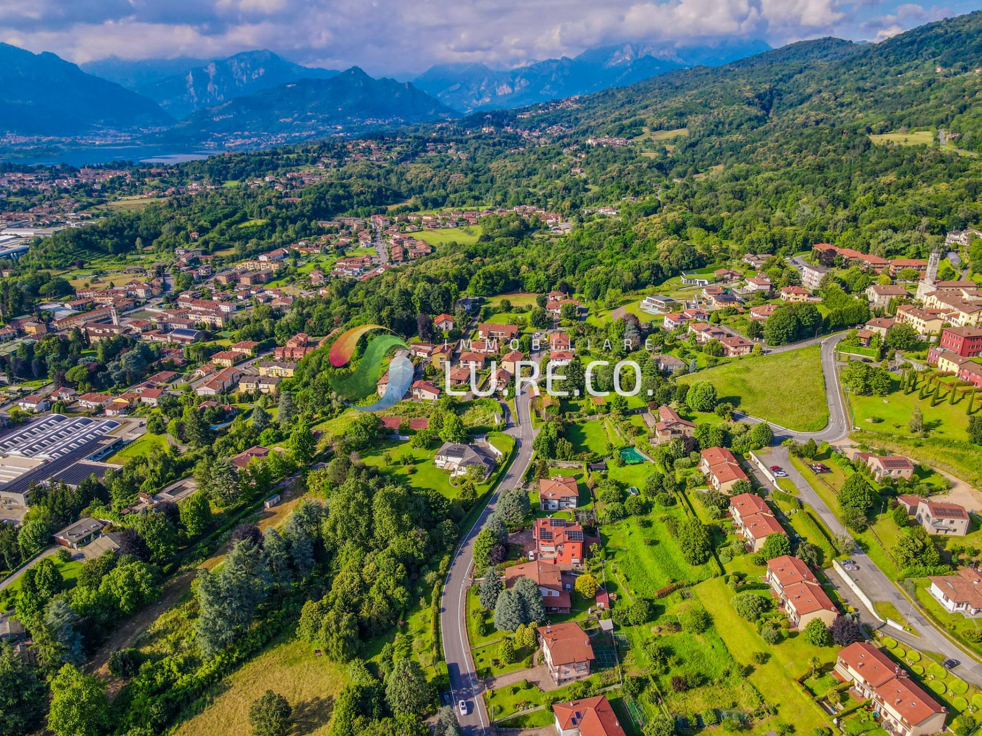 Terreno edificabile in vendita a Castello di Brianza