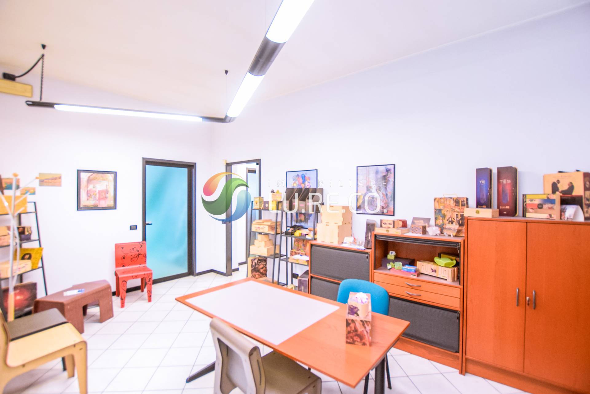 Capannone in vendita a Seregno