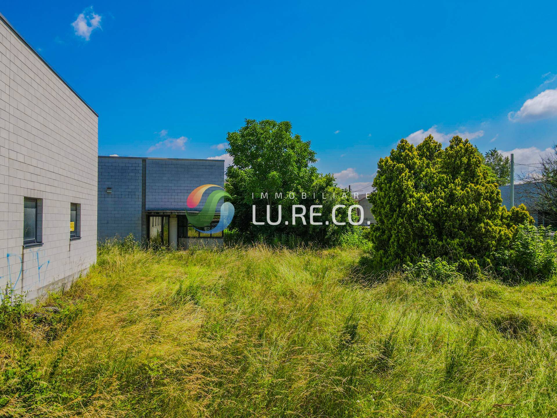 Capannone in vendita a Sovico