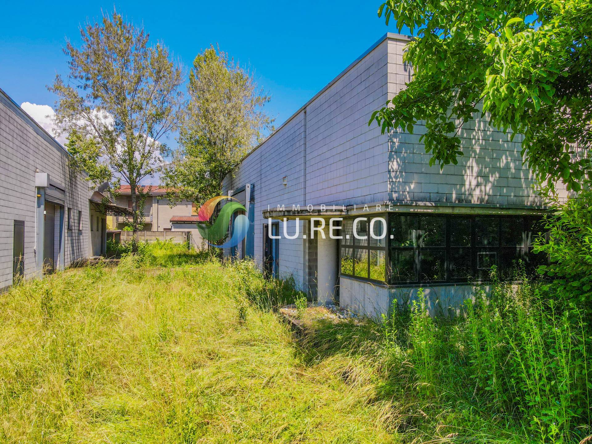 Capannone in vendita a Sovico