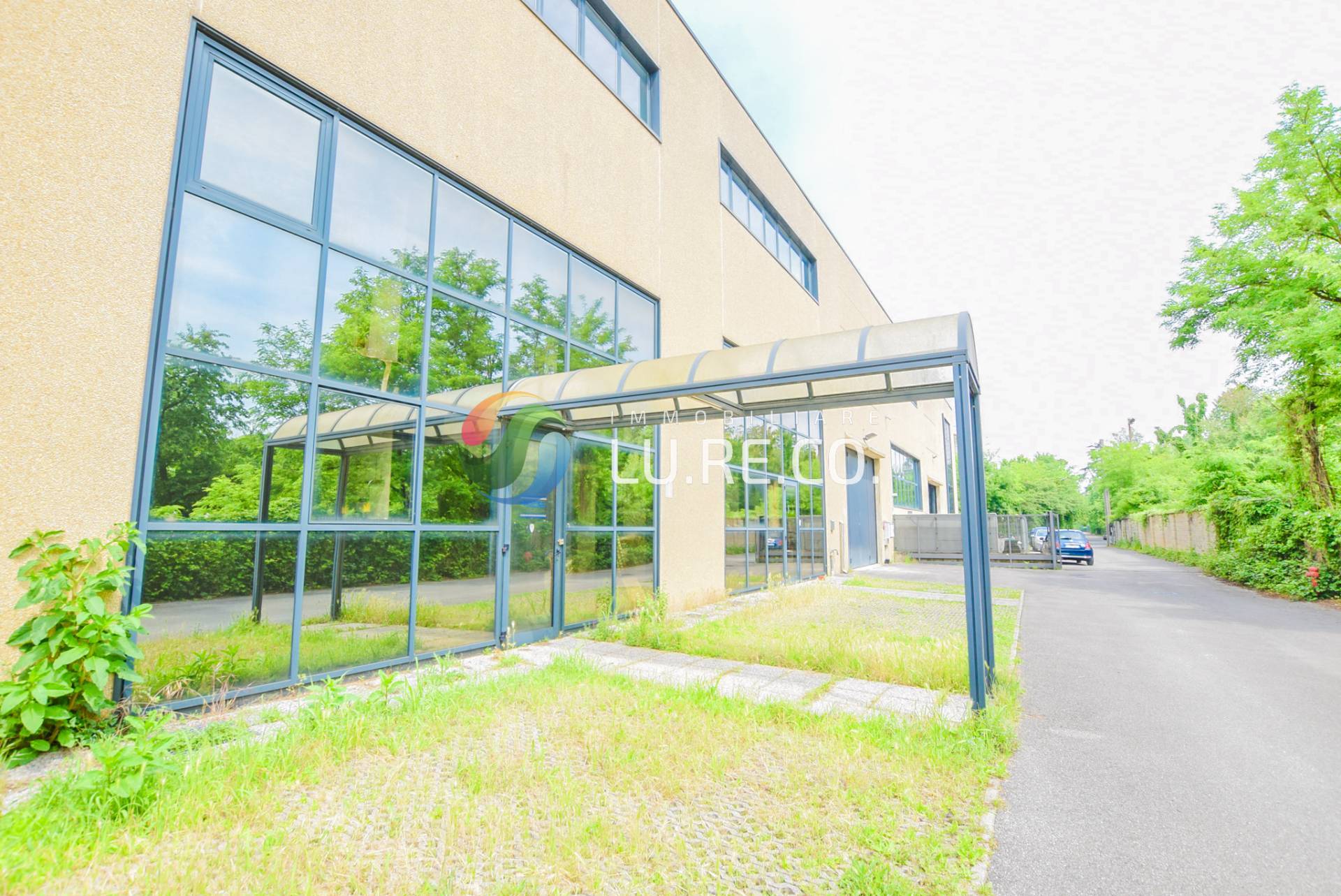 Capannone in vendita a Villasanta