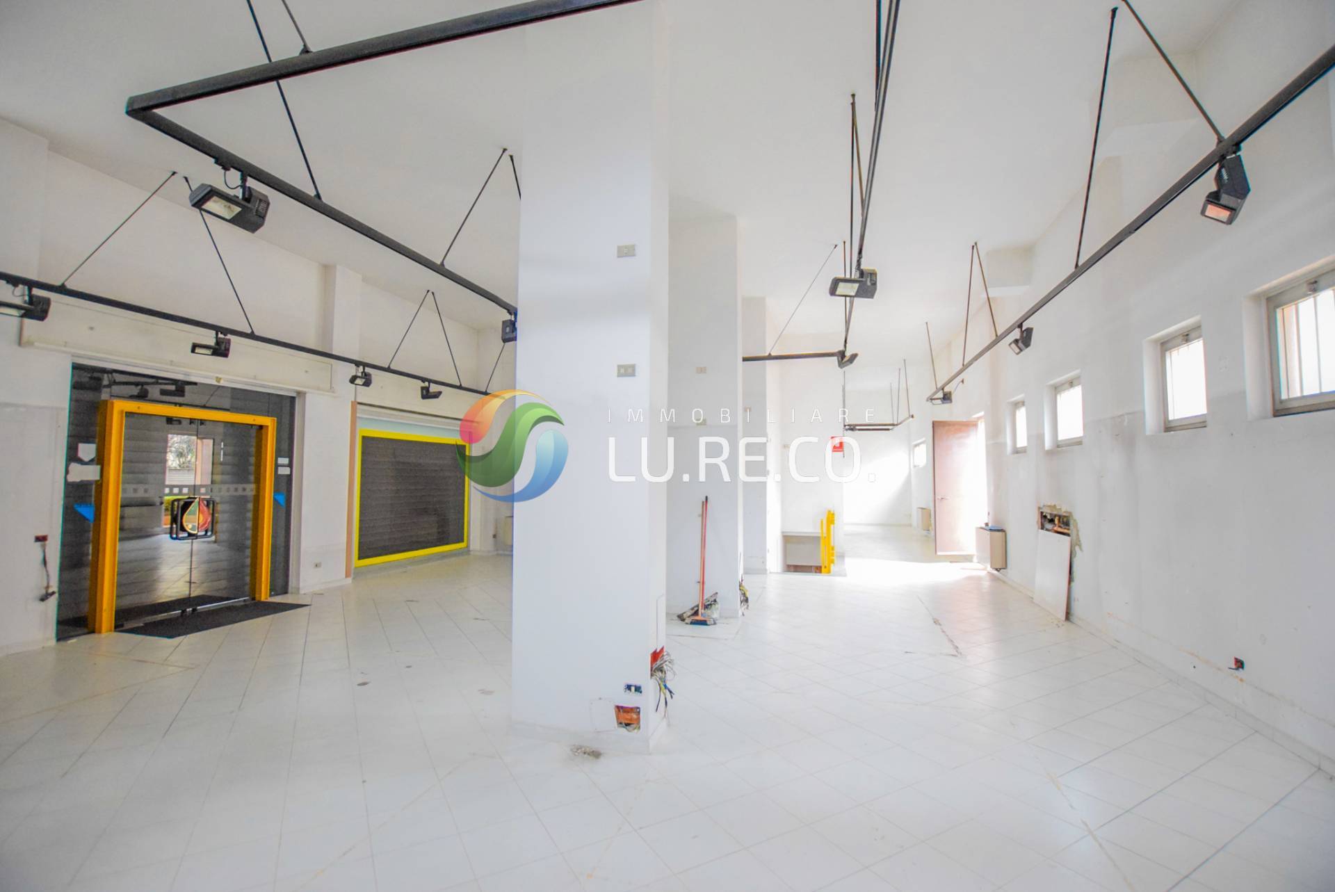 Locale commerciale in vendita a Lissone