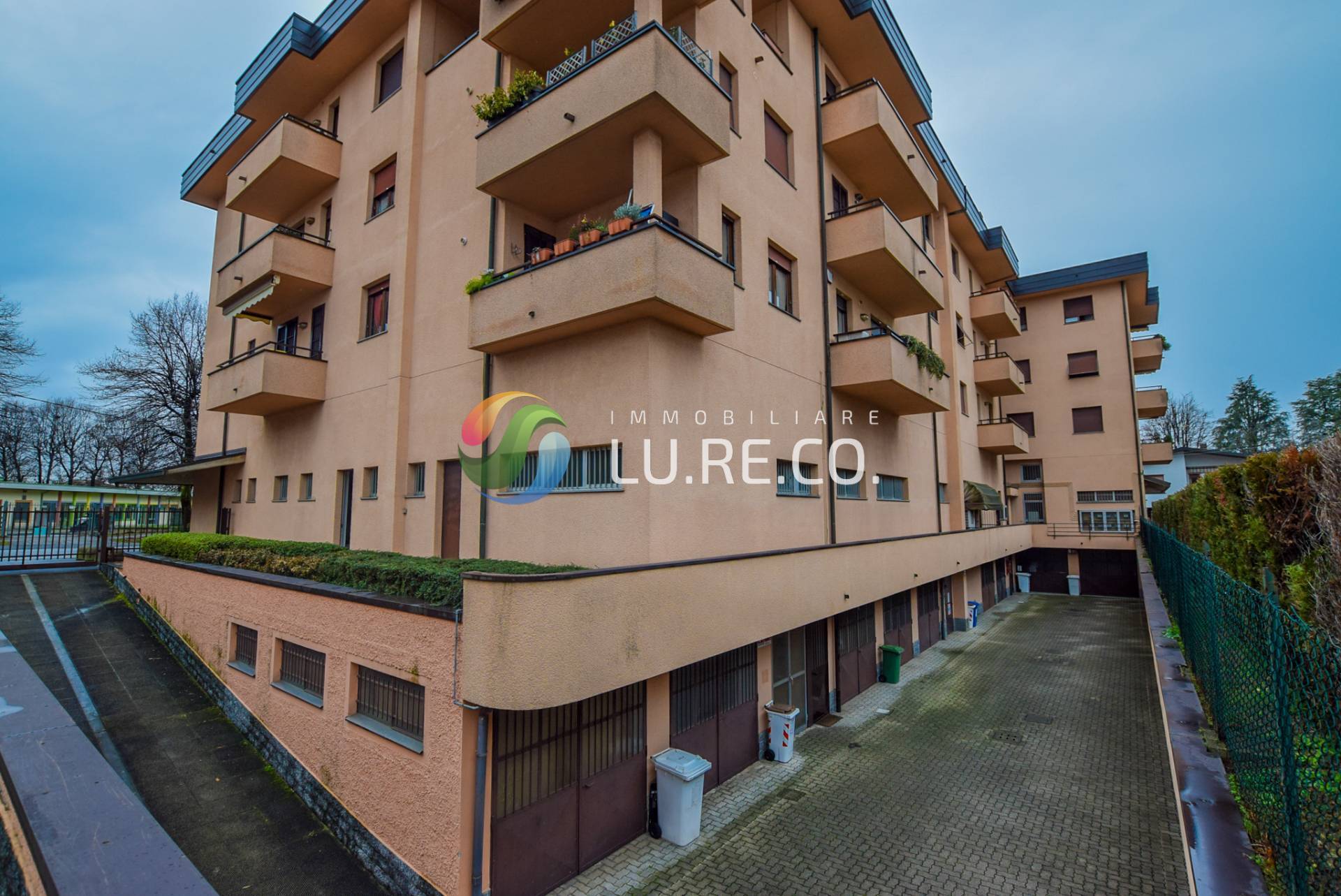 Locale commerciale in vendita a Lissone