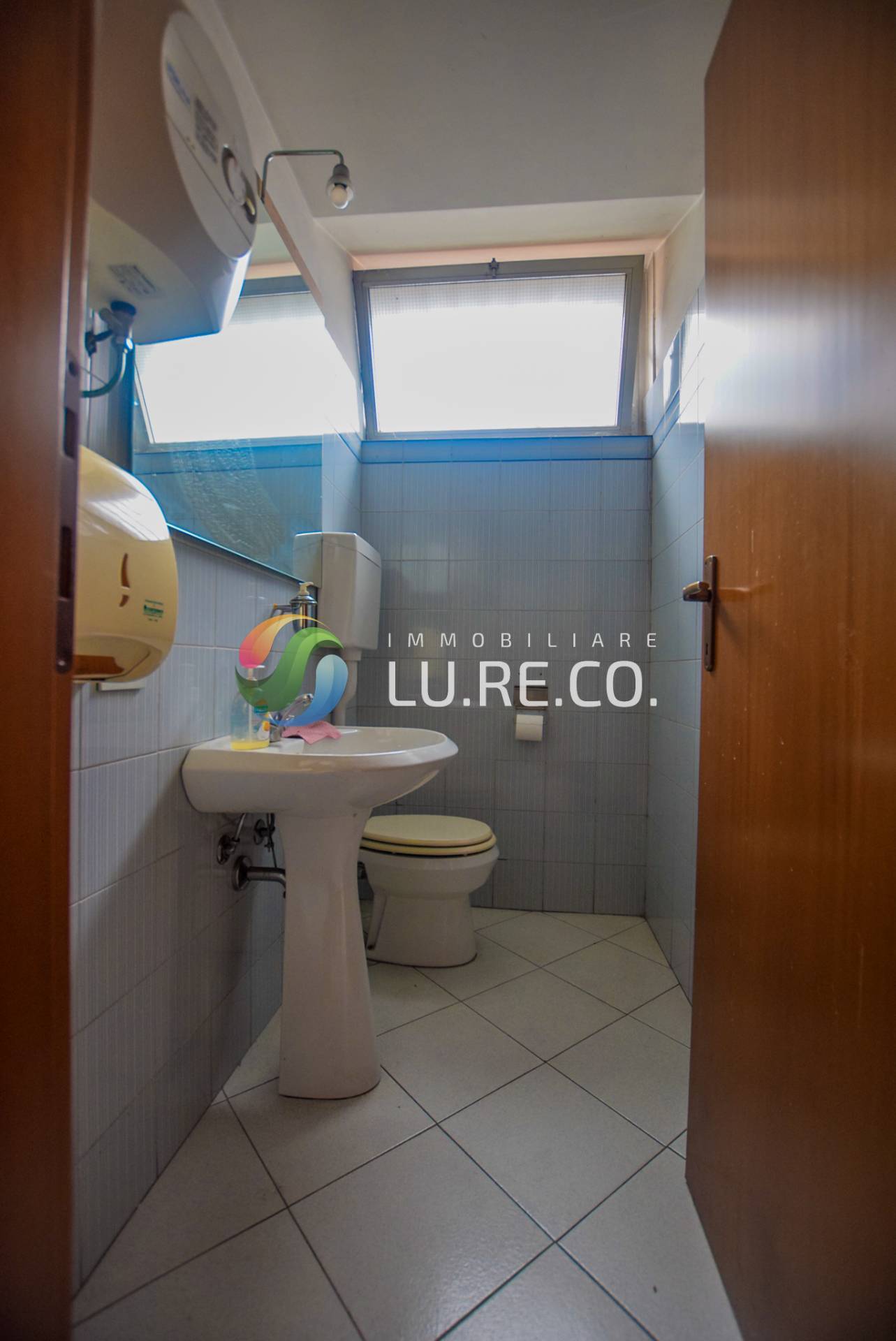 Locale commerciale in vendita a Lissone