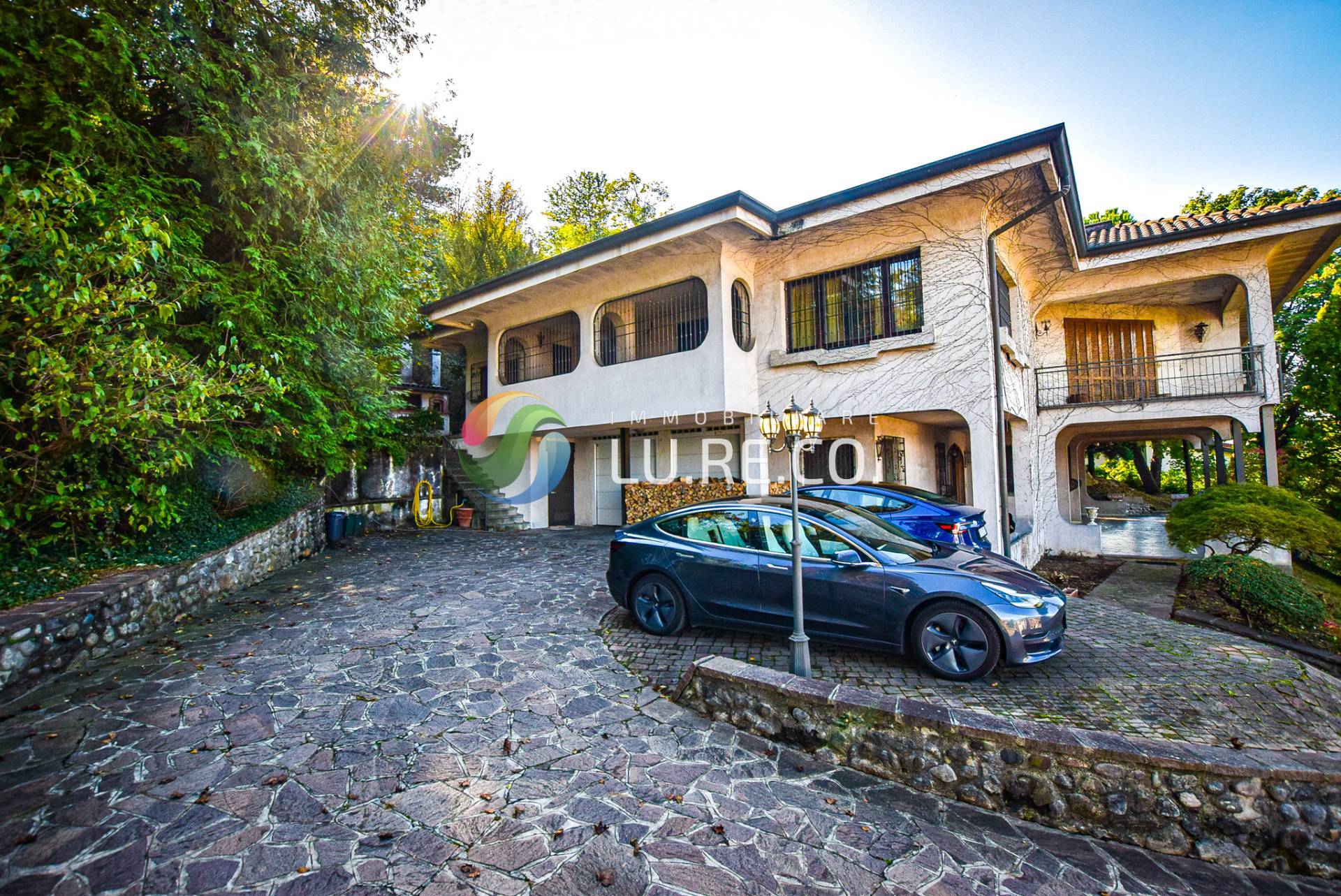 Villa in vendita a Inverigo