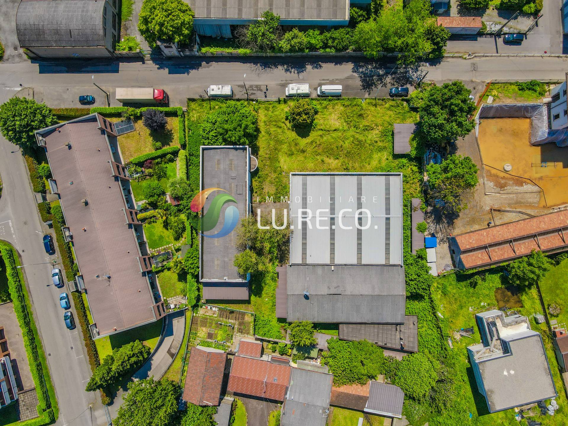 Capannone in vendita a Sovico