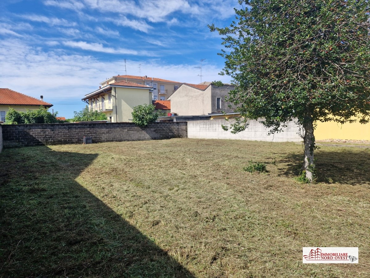 Terreno in vendita a Busto Garolfo