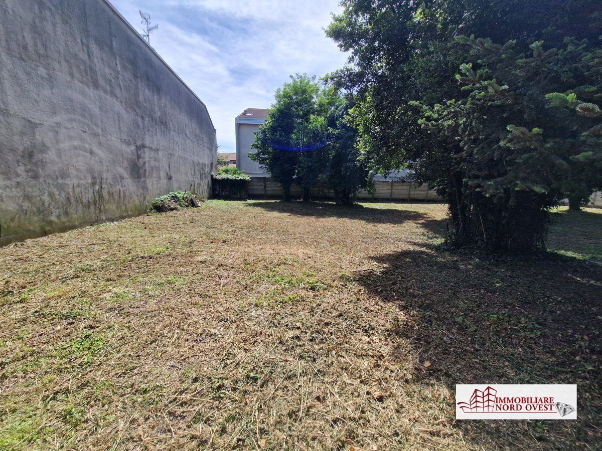 Terreno in vendita a Legnano