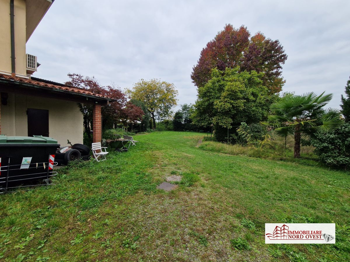 Rustico in vendita a Noviglio