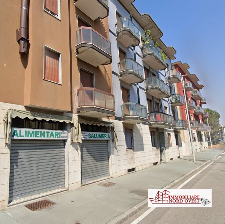 Locale commerciale in vendita a Cornaredo