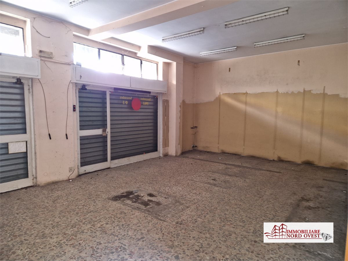 Locale commerciale in vendita a Cornaredo