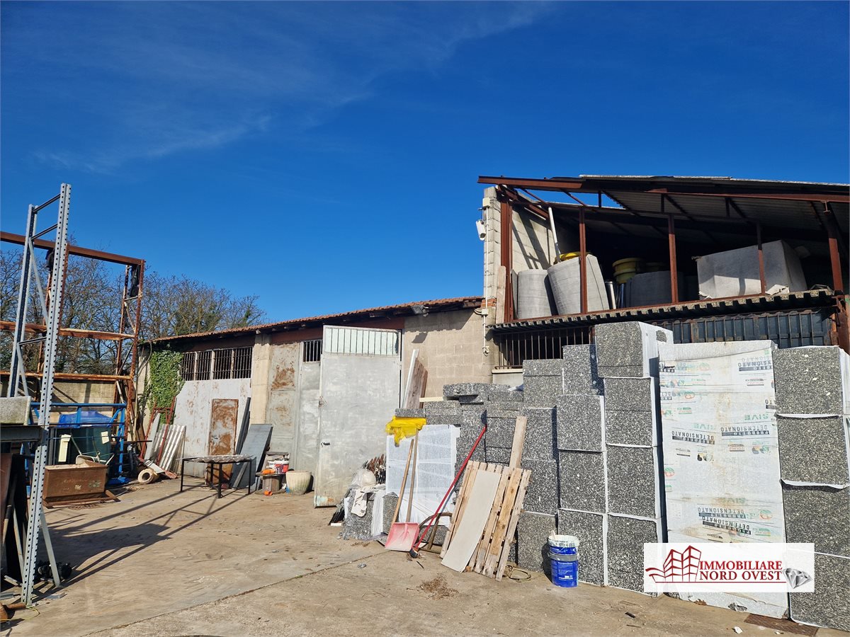 Capannone in vendita a Settimo Milanese