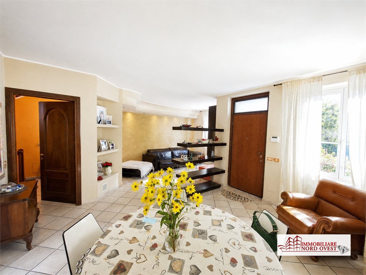 Villa classe A3 a Robecco sul Naviglio