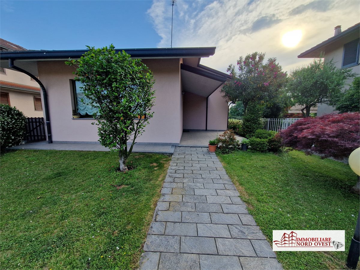 Villa in vendita a Cornaredo
