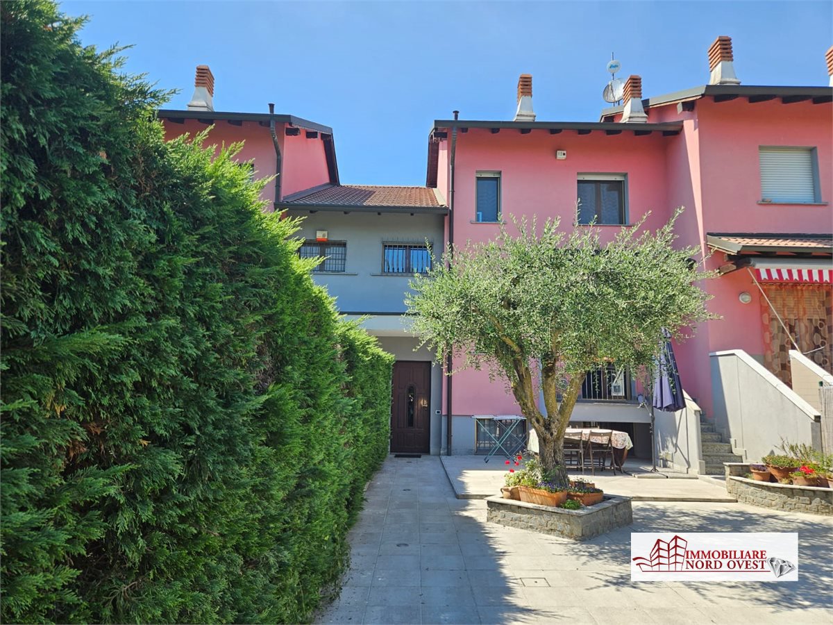 Villa in vendita a Bernate Ticino