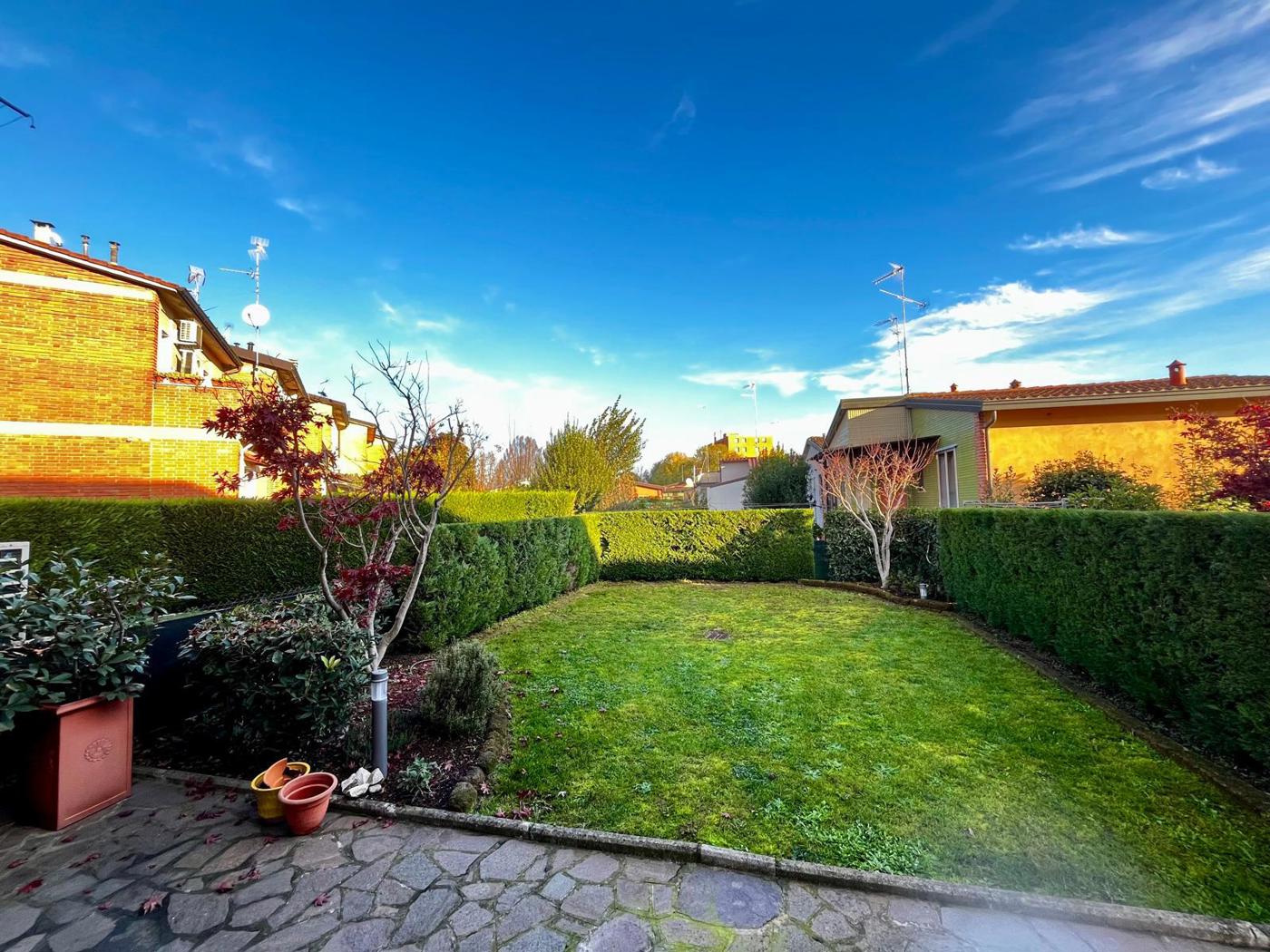 Casa indipendente con giardino a Cremona