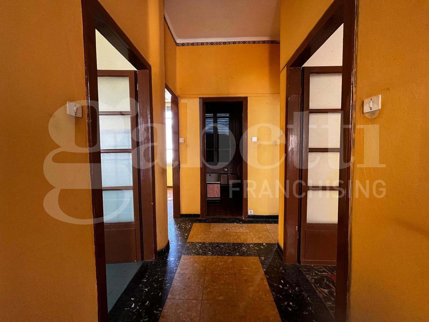 Trilocale da ristrutturare a Cremona