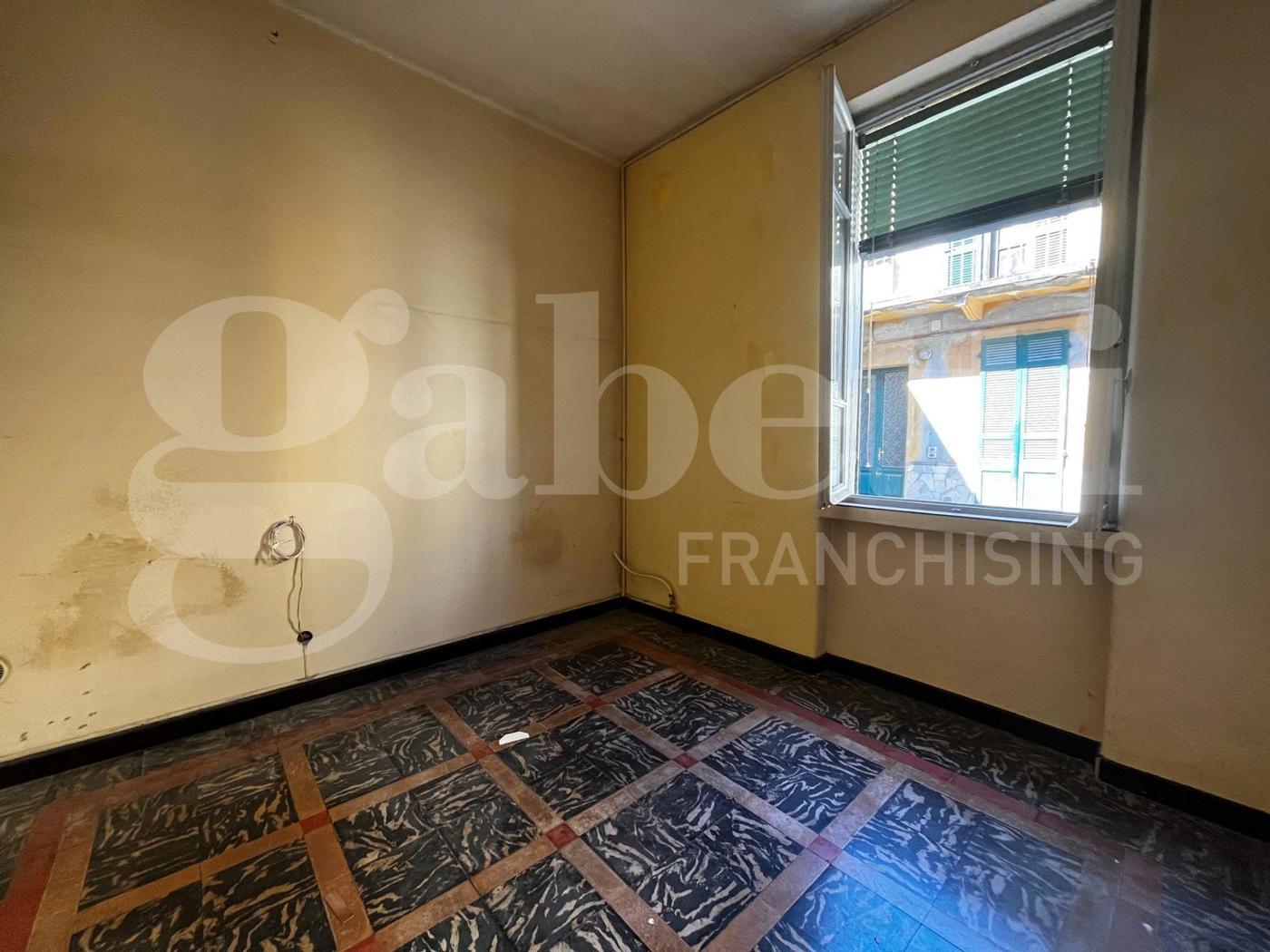 Trilocale da ristrutturare a Cremona